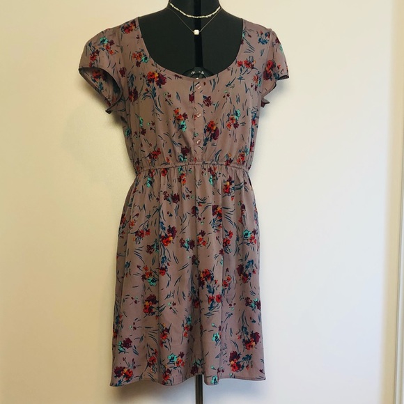 Floral Lilac Dress by American Rag w. Pockets - Picture 2 of 8